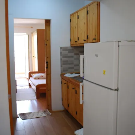 Apartment House Lydia *